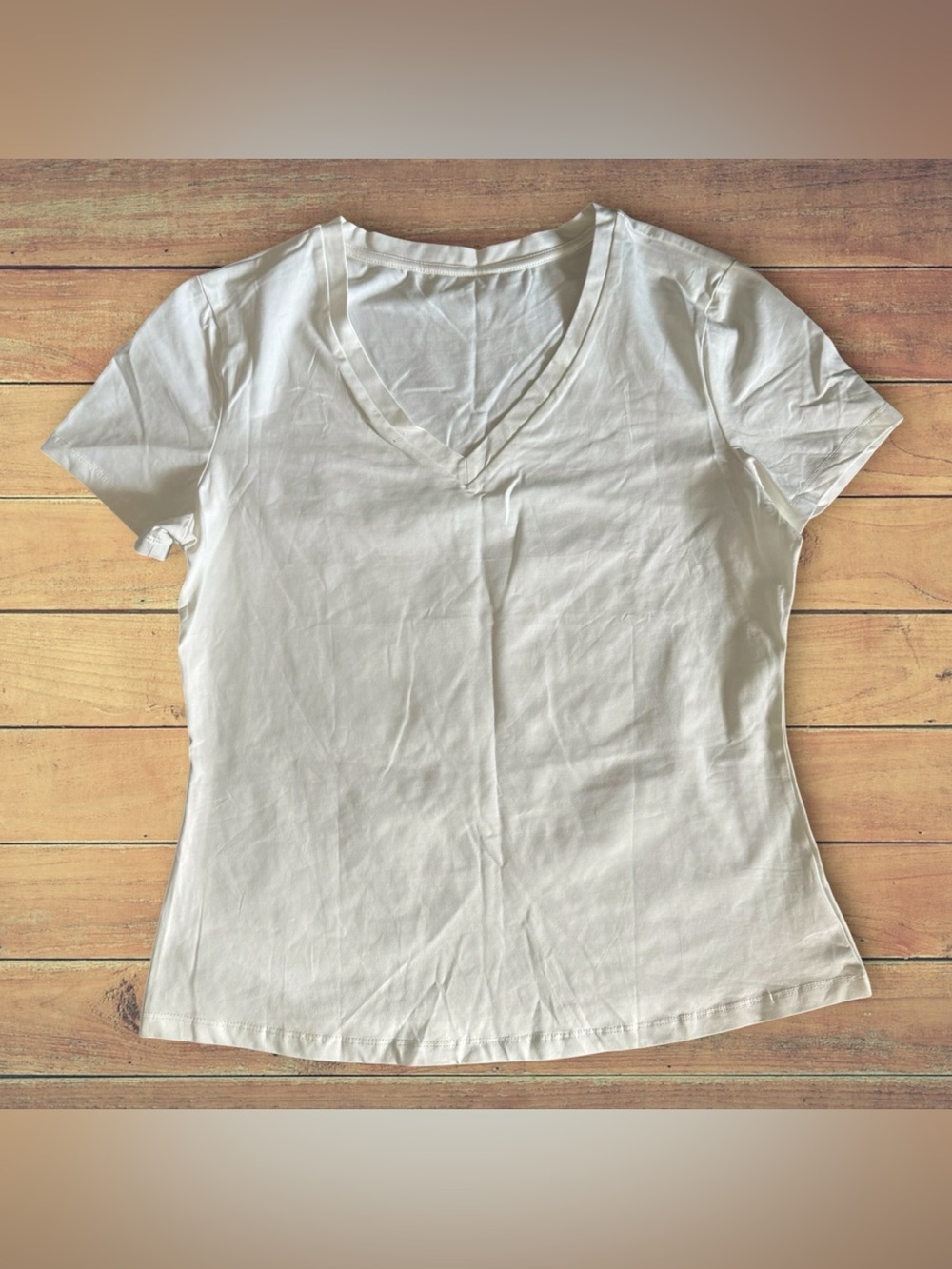 Cupshe White V-Neck Short Sleeve Tee, XL
